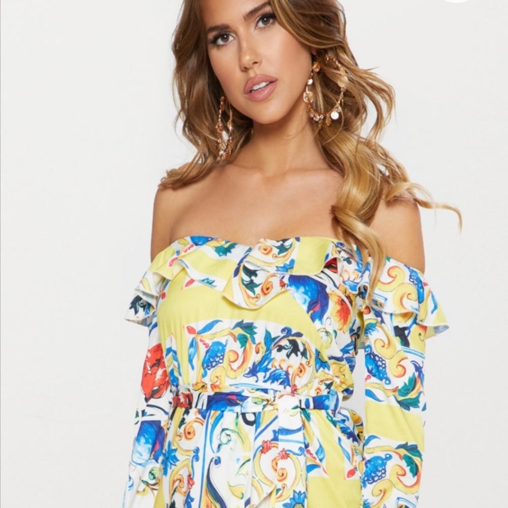 NWOT PRETTY LITTLE THING | Positano Ruffled Wrap Dress